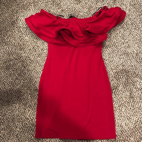 Forever 21 Dresses & Skirts - Red Dress